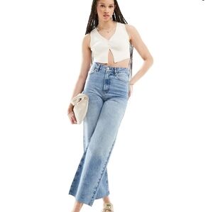 ASOS DESIGN Tall Cropped Wide Leg Jeans in Mid Blue, size 34 W 36L, size 12/14